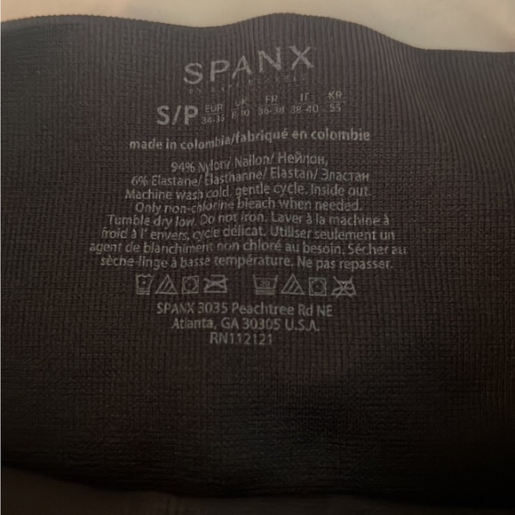 Spanx camo leggings size small - Picture 3 of 3